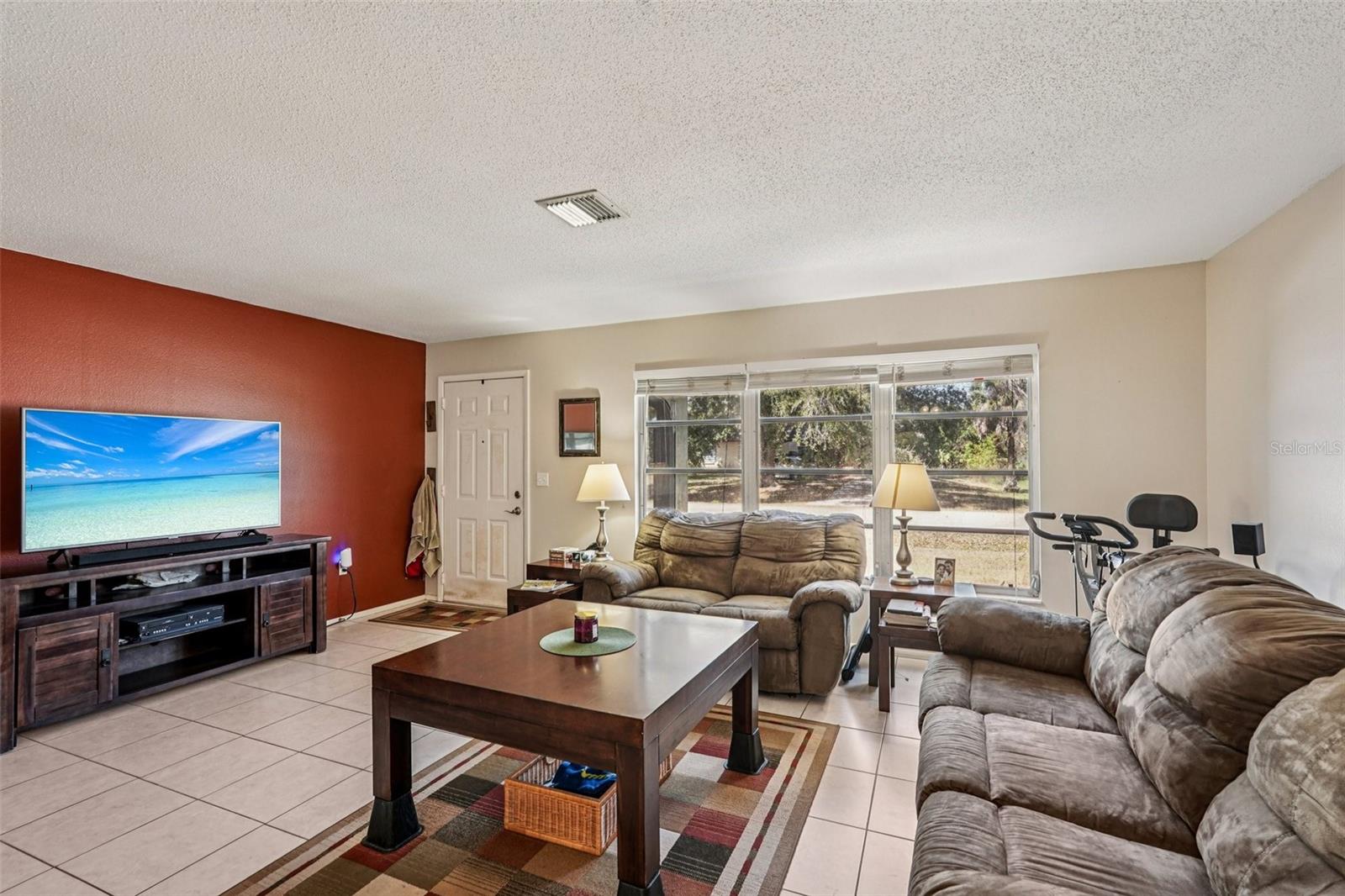 SOUTH VENICE - Residential