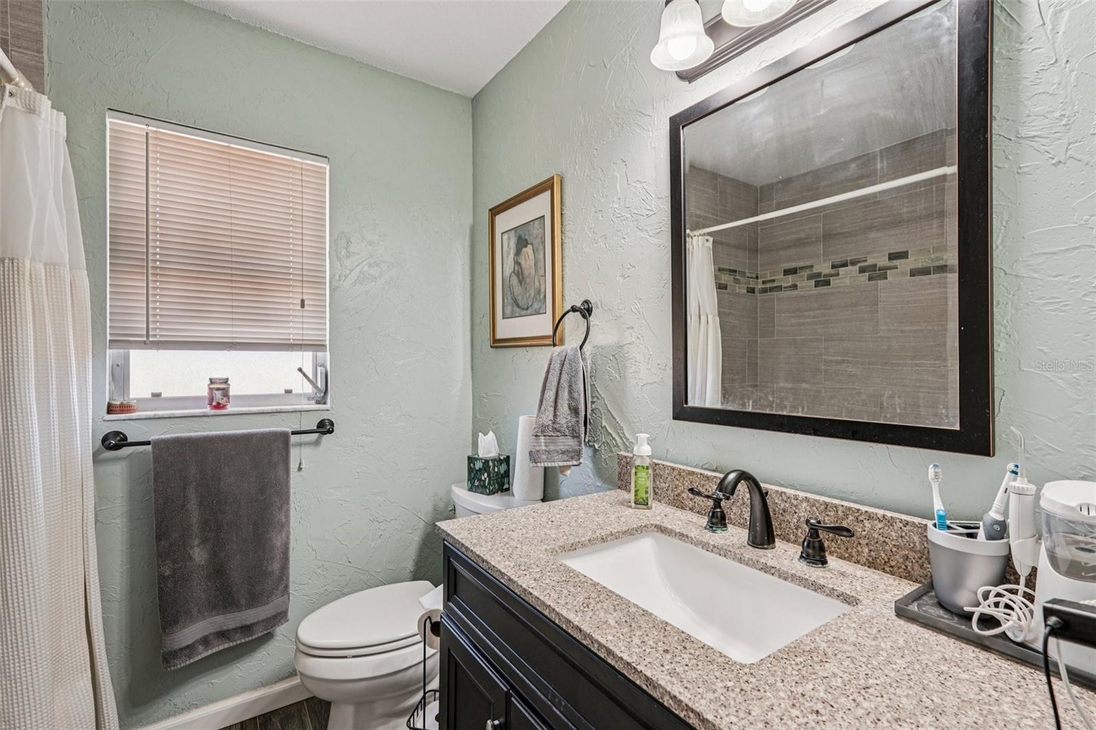 SOUTH VENICE - Residential