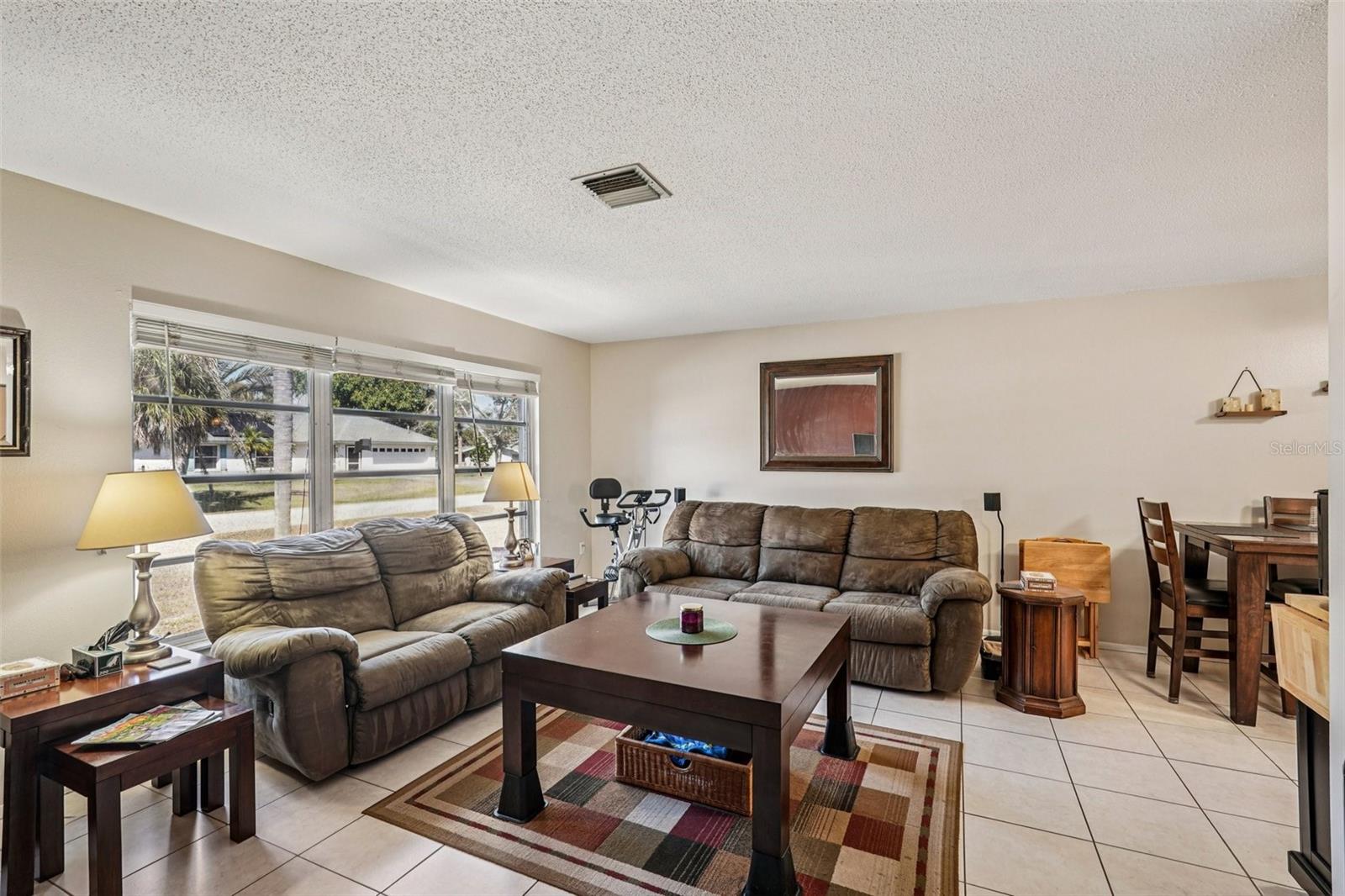 SOUTH VENICE - Residential