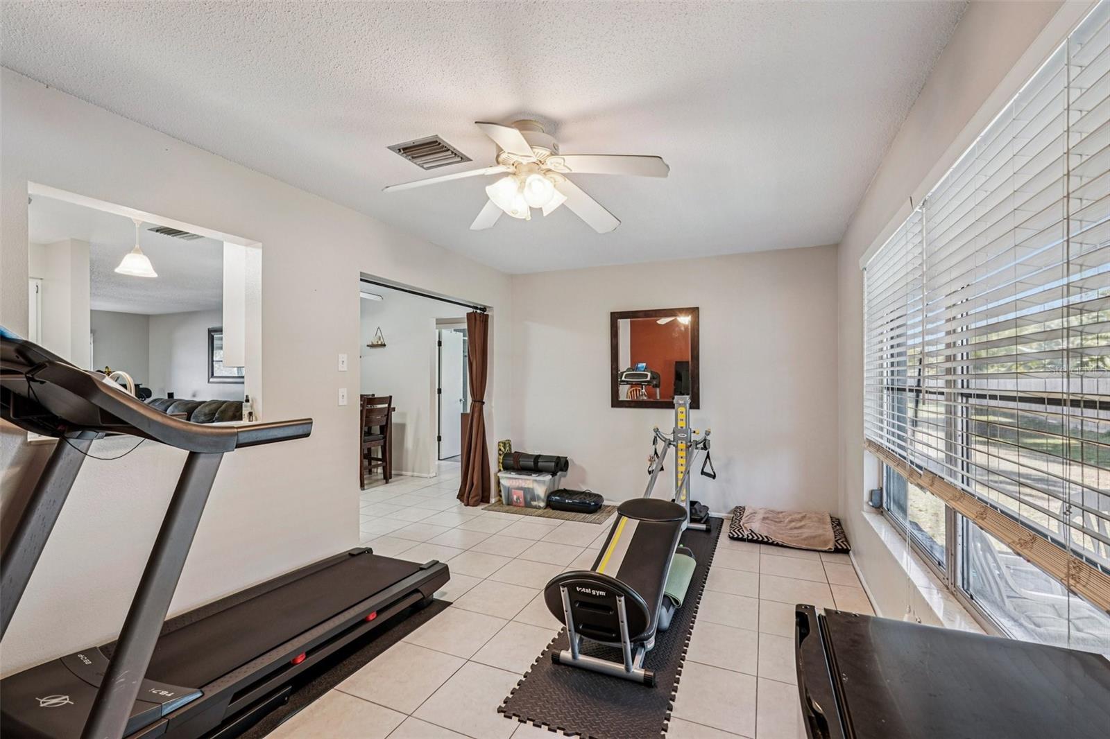 SOUTH VENICE - Residential