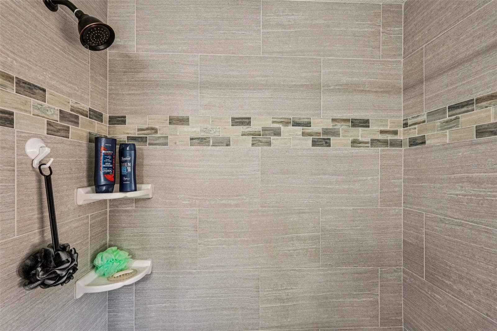 SOUTH VENICE - Residential