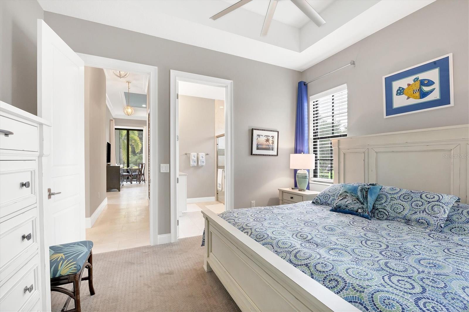 FOUNDERS CLUB - Residential