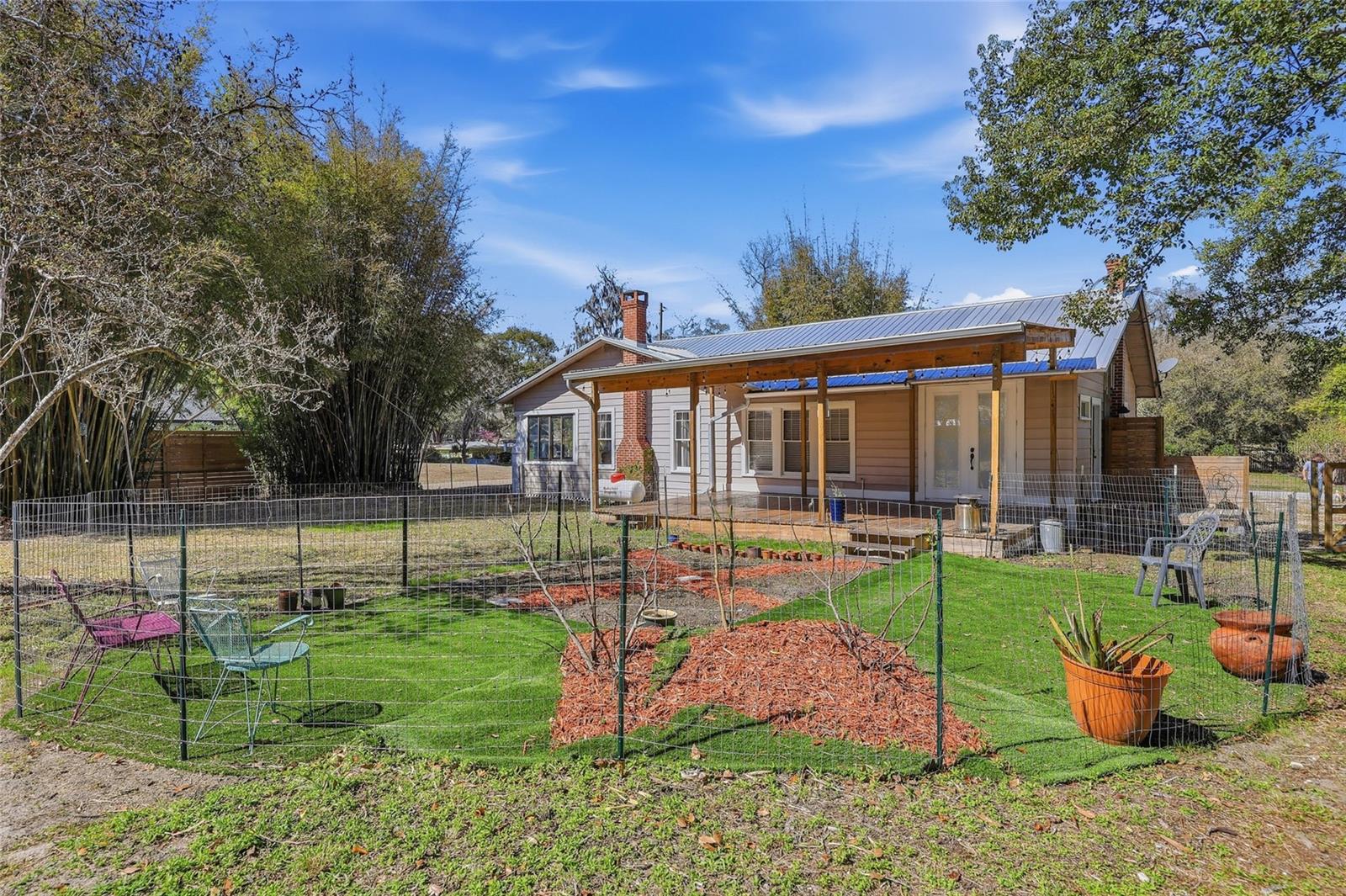 G.M.WHETSTONE EST.ADDN TO H.S. - Residential