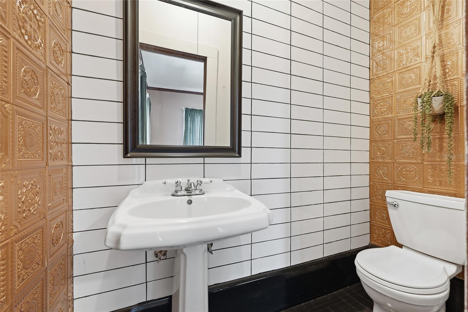 G.M.WHETSTONE EST.ADDN TO H.S. - Residential