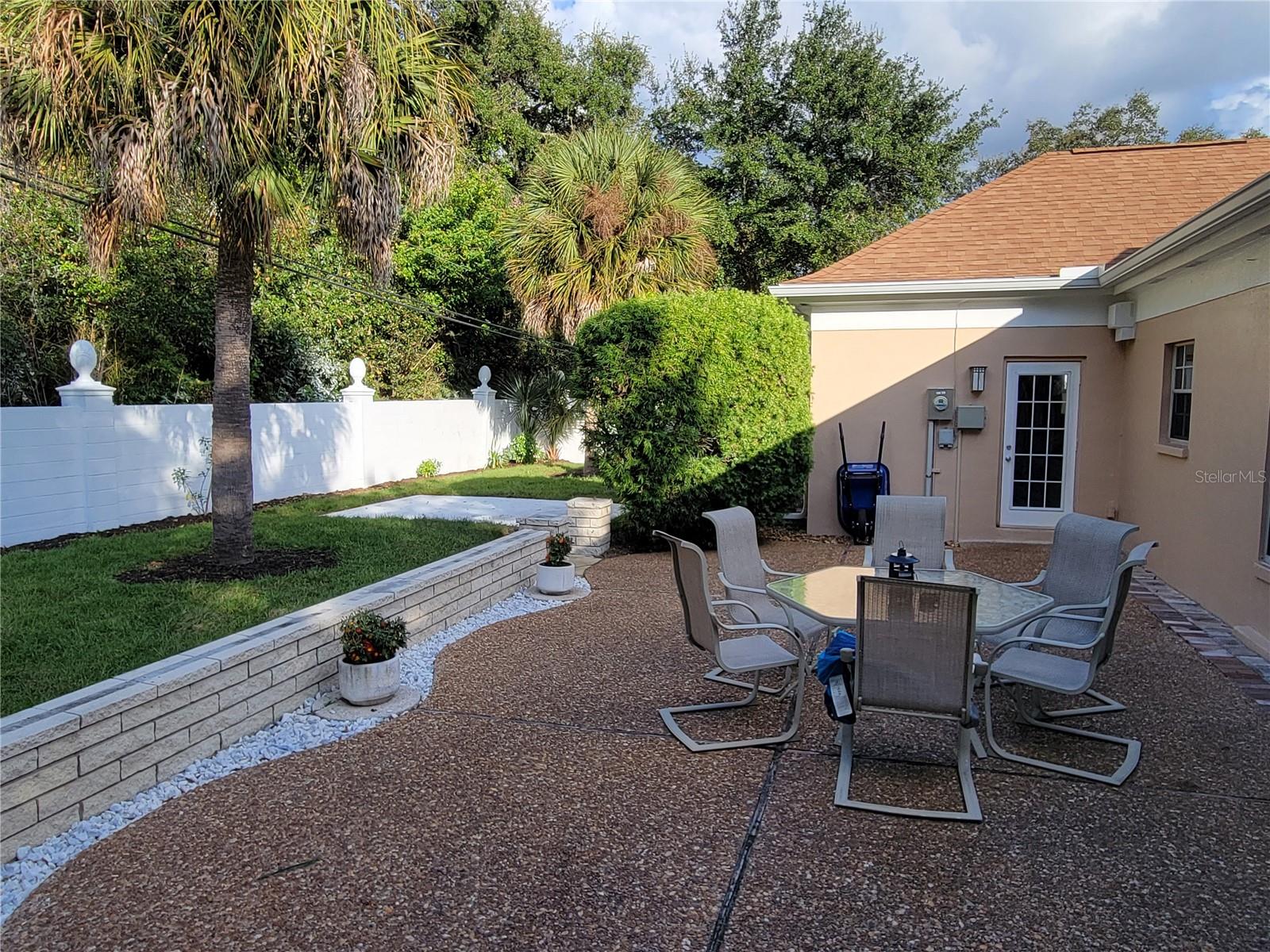 ENGLEWOOD GOLF COURSE - Residential Lease