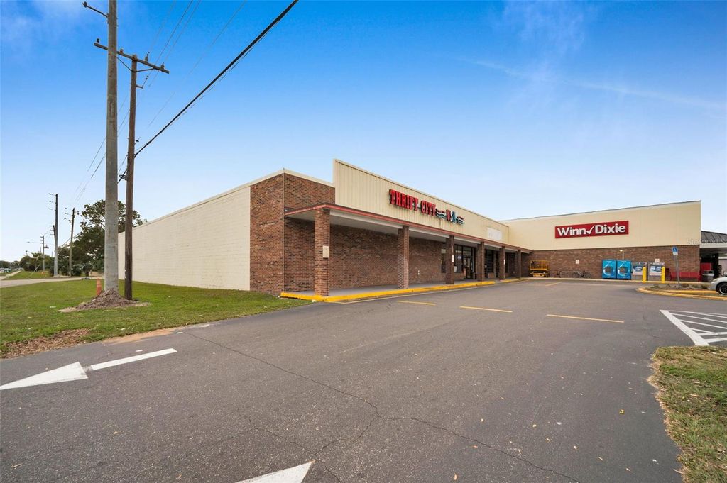 Photo of 5802 54th Avenue N, Kenneth City, FL 33709 (MLS # TB8335485)