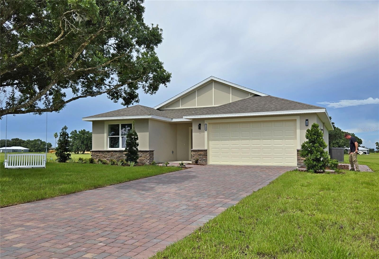 7190 GOLF CLUB DRIVE