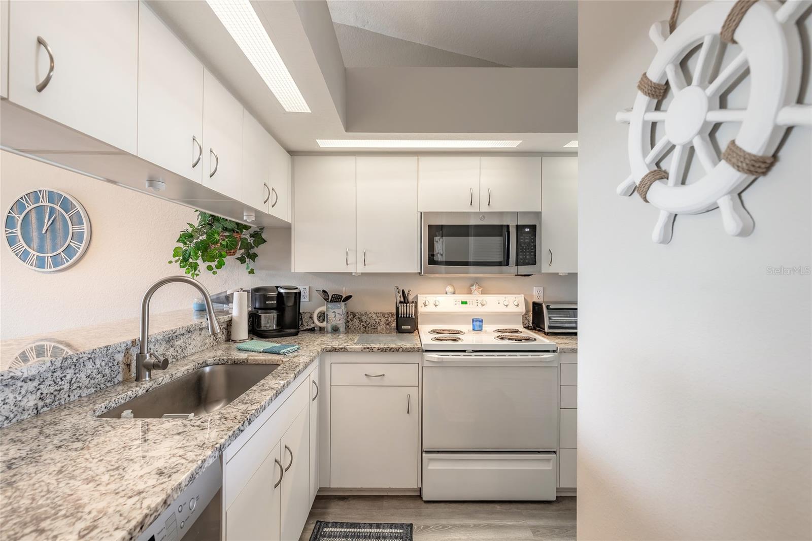 BOUCHELLE ISLAND CONDO - Residential