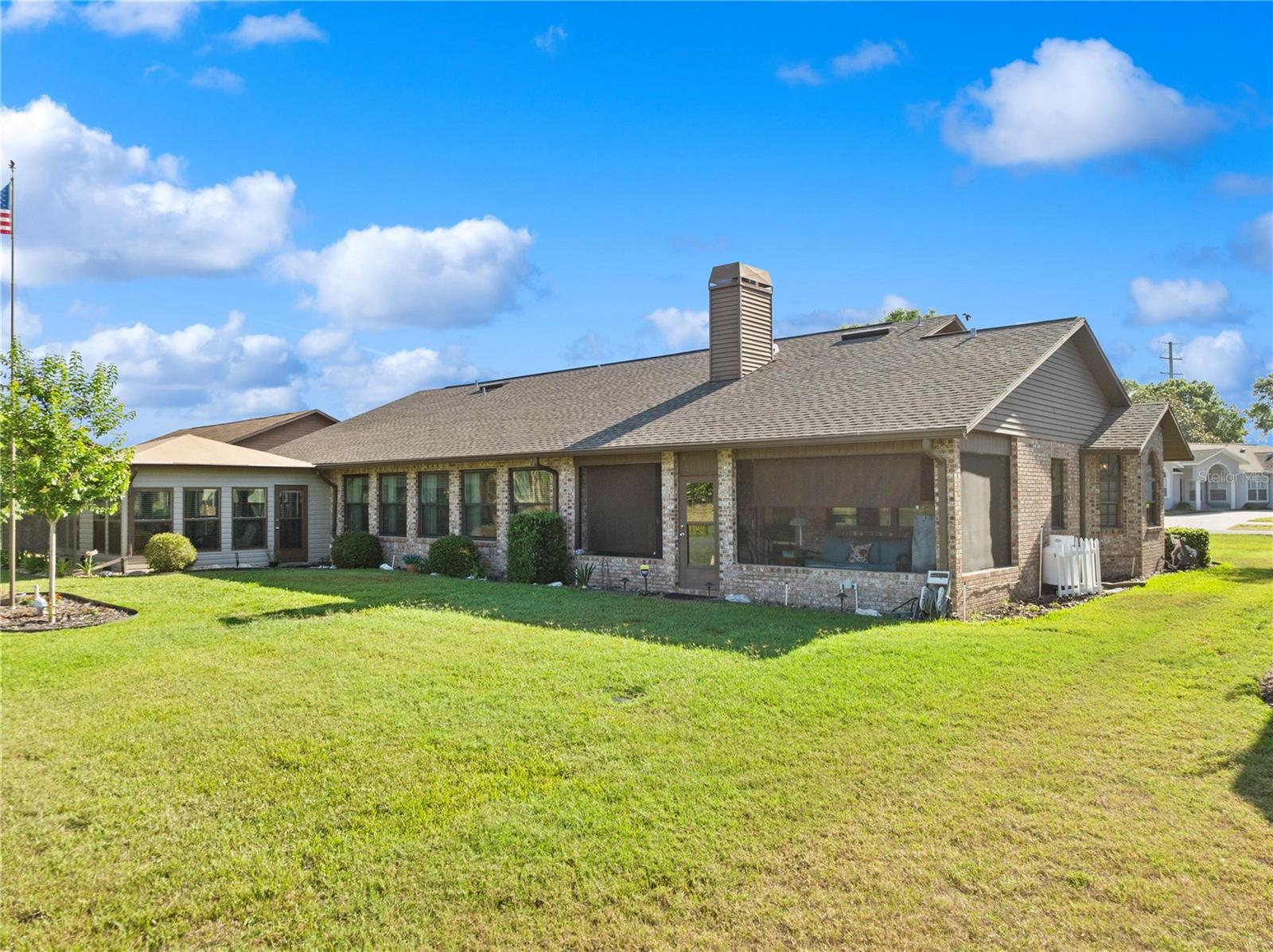 SILVER OAKS PH 01 - Residential