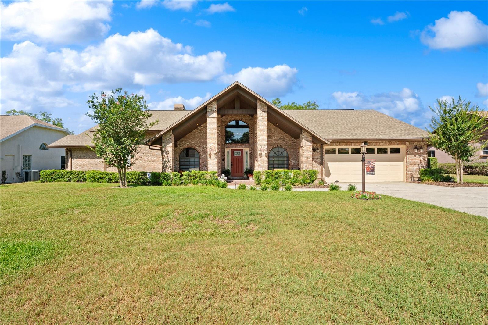 SILVER OAKS PH 01 - Residential
