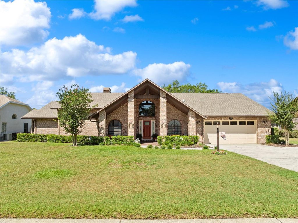 Photo of 6219 Huntington Drive, Zephyrhills, FL 33542 (MLS # TB8506321)