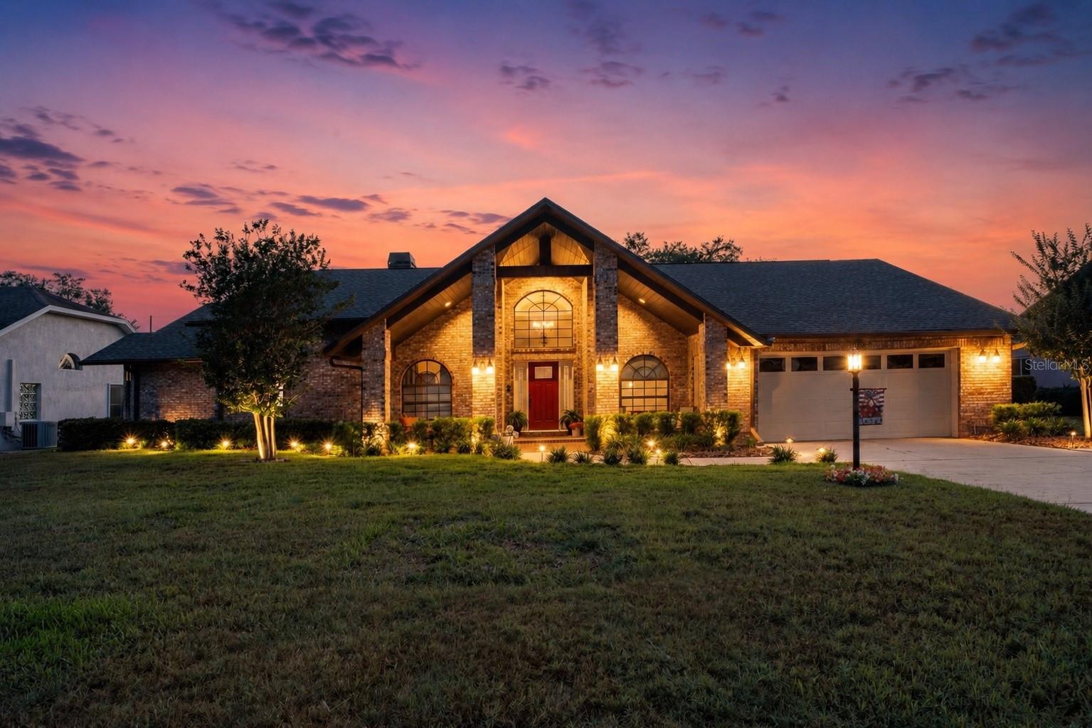 6219 HUNTINGTON DRIVE