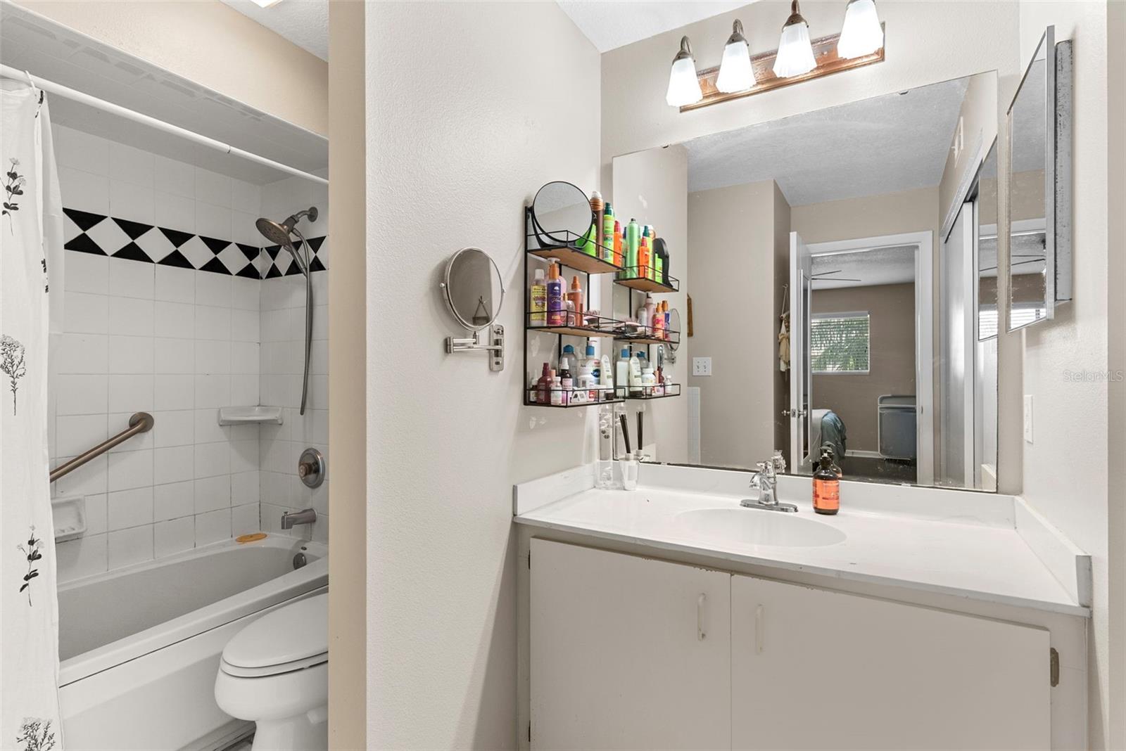 HARBOR PINES - Residential