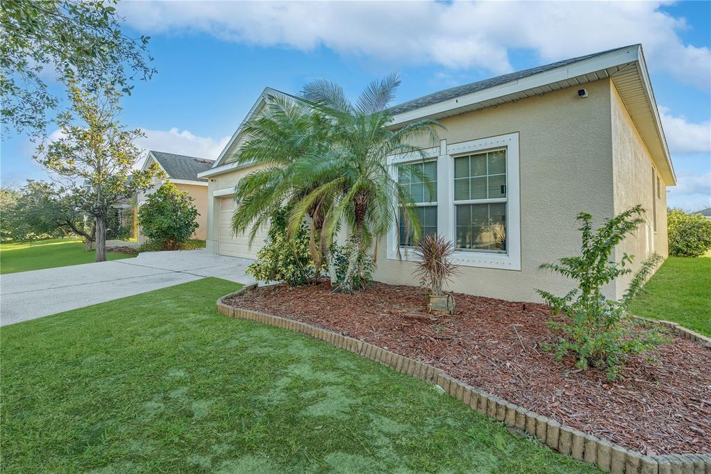 Photo of 814 Fern Leaf Drive, Ruskin, FL 33570 (MLS # TB8429164)
