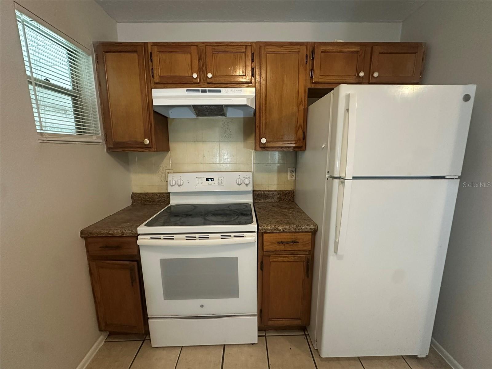 LAKE FRONT ADD - Residential Lease