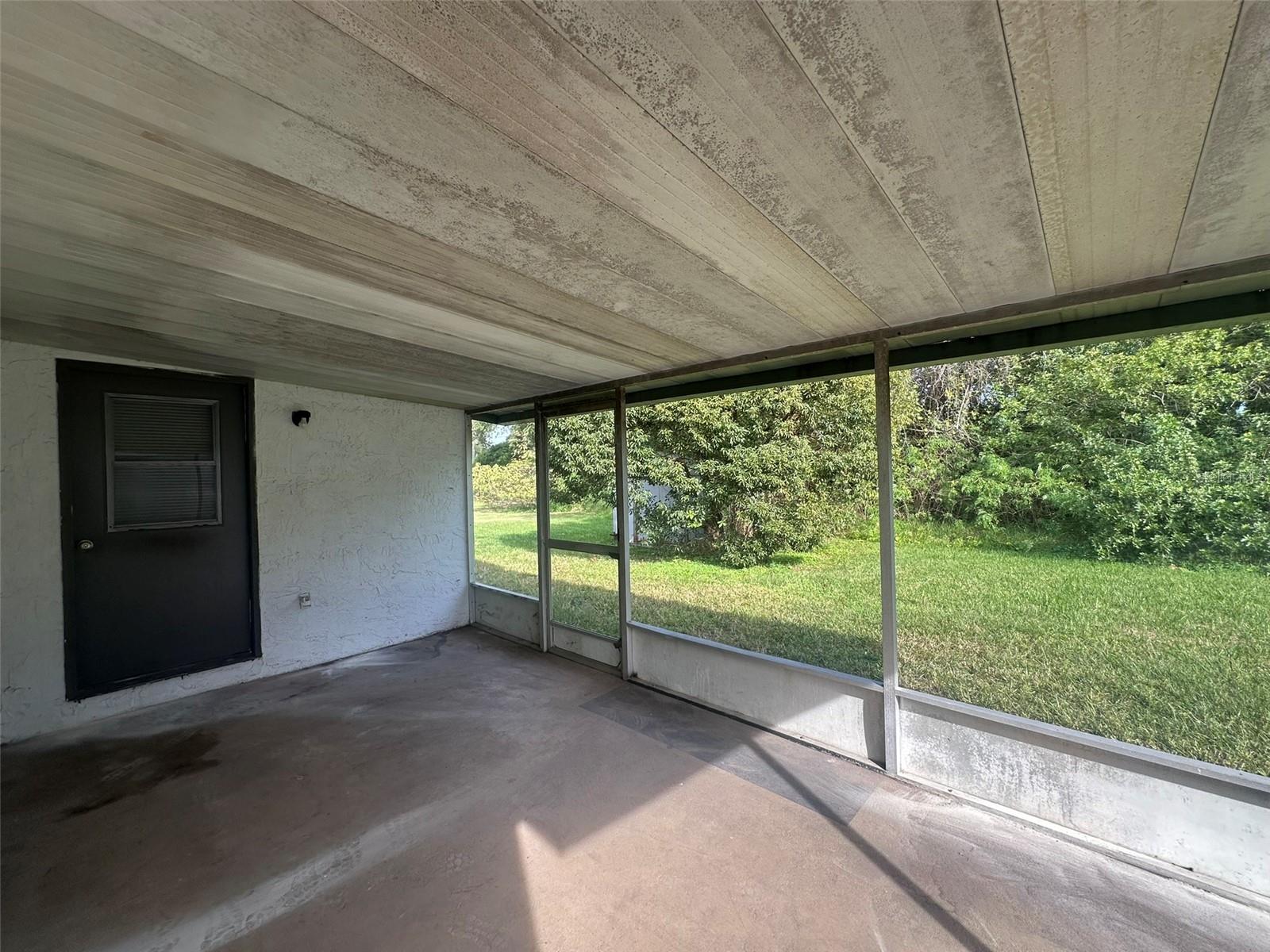 LAKE FRONT ADD - Residential Lease