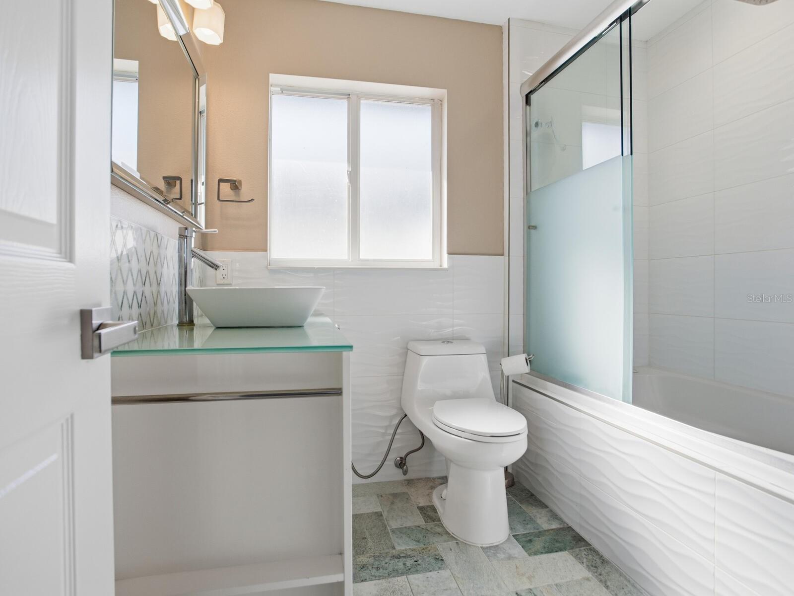 SOUTH CSWY ISLE YACHT CLUB 2ND ADD - Residential