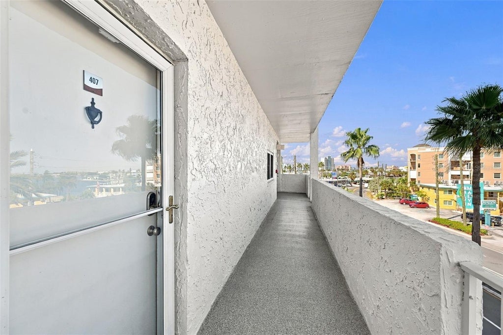 Photo of 285 107th Avenue #407, Treasure Island, FL 33706 (MLS # TB8557966)
