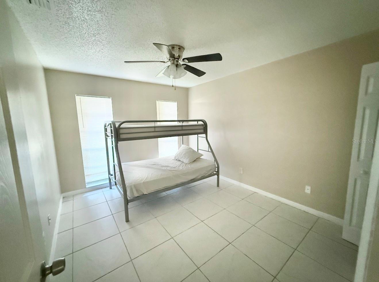 BVL UNIT 3 3RD ADD - Residential Lease