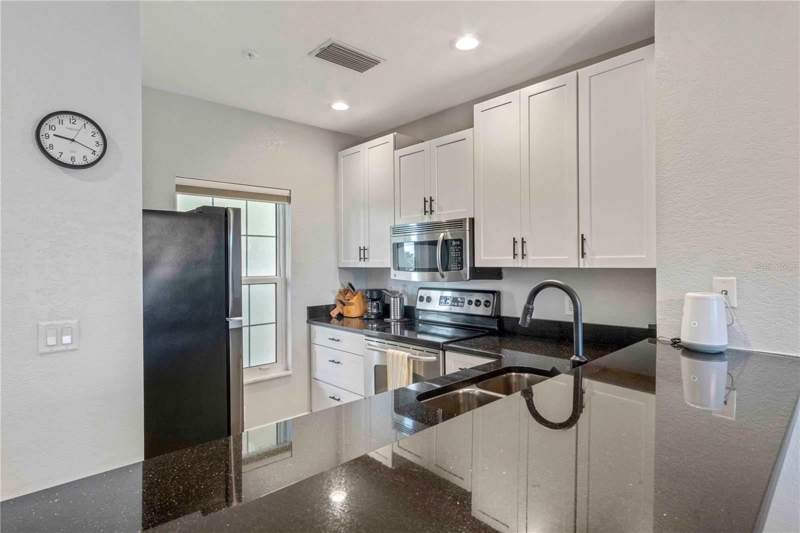 CAPE HAZE RESIDENCE C 7/9 - Residential