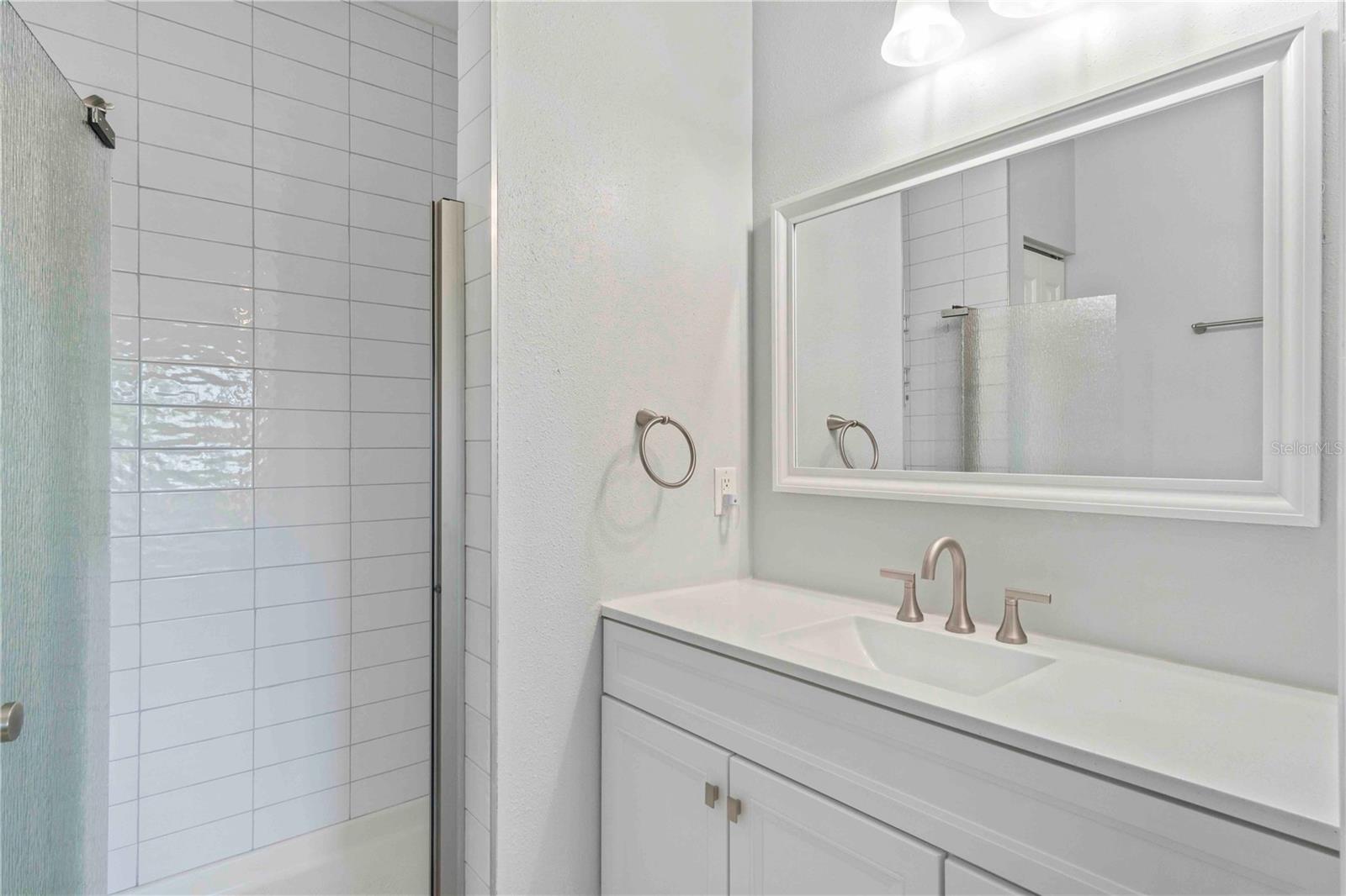 CAPE HAZE RESIDENCE C 7/9 - Residential