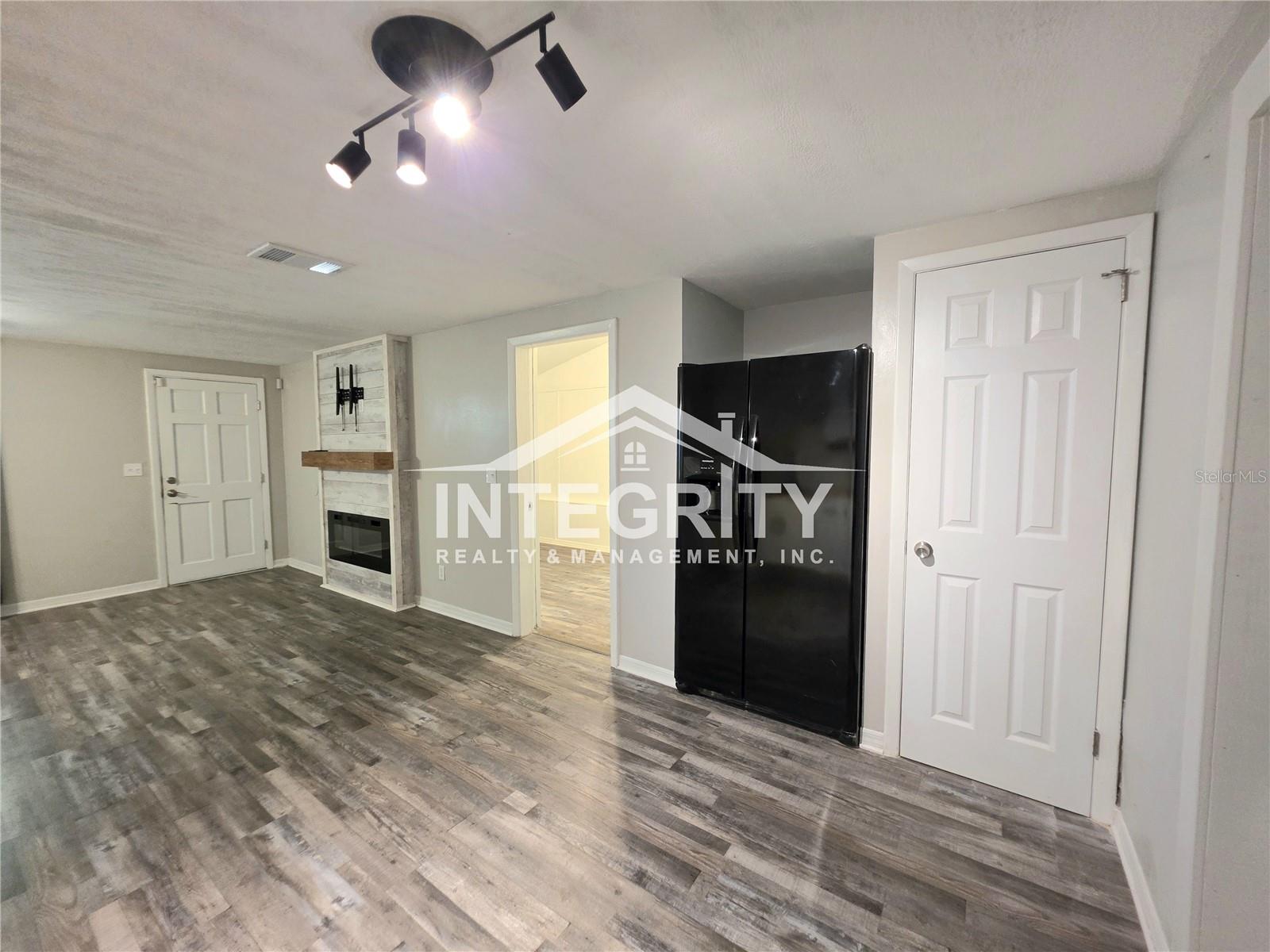 GRANT PARK - Residential Lease