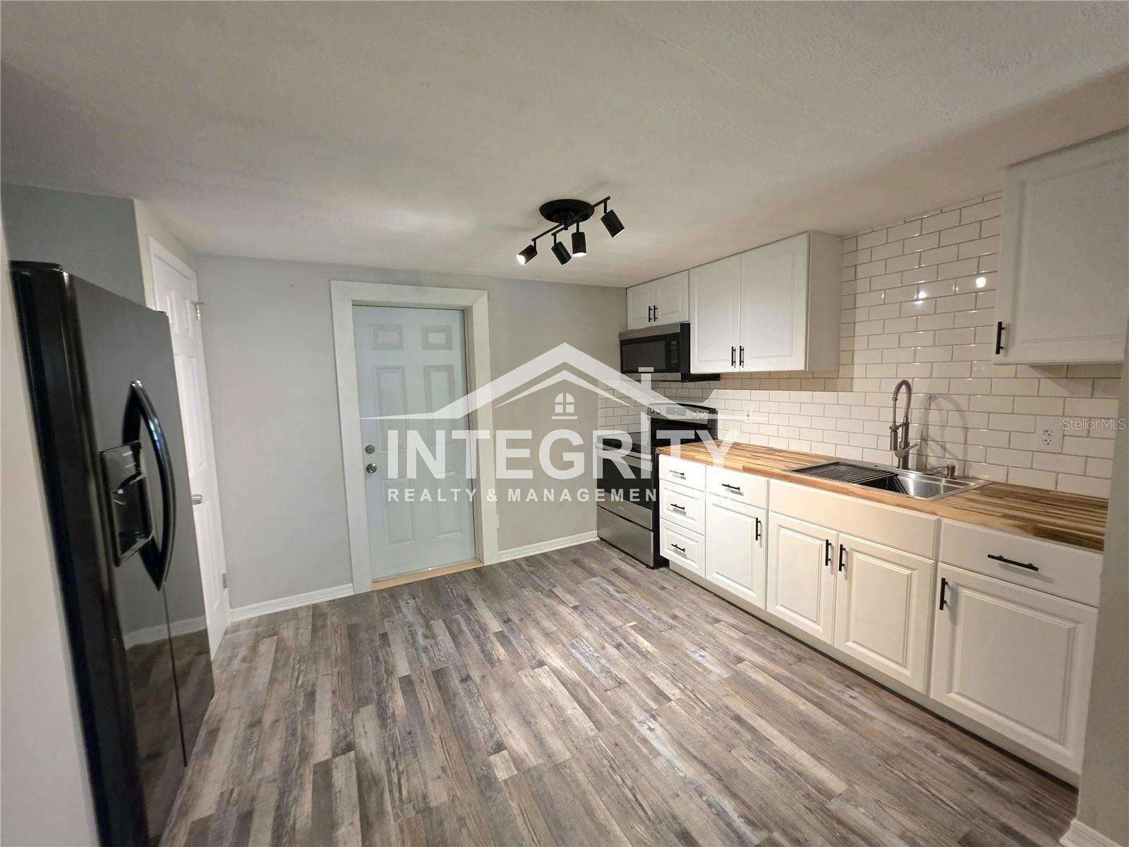 GRANT PARK - Residential Lease