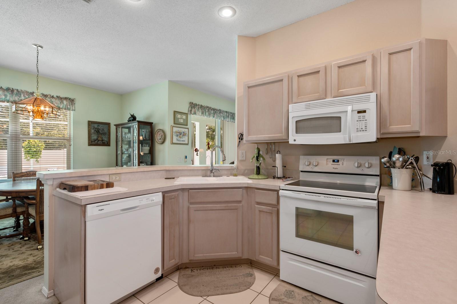 WOODMERE LAKES - Residential