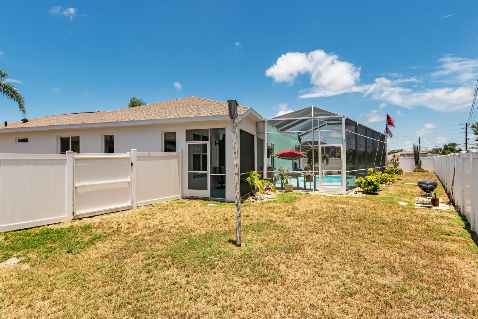 WOODMERE LAKES - Residential