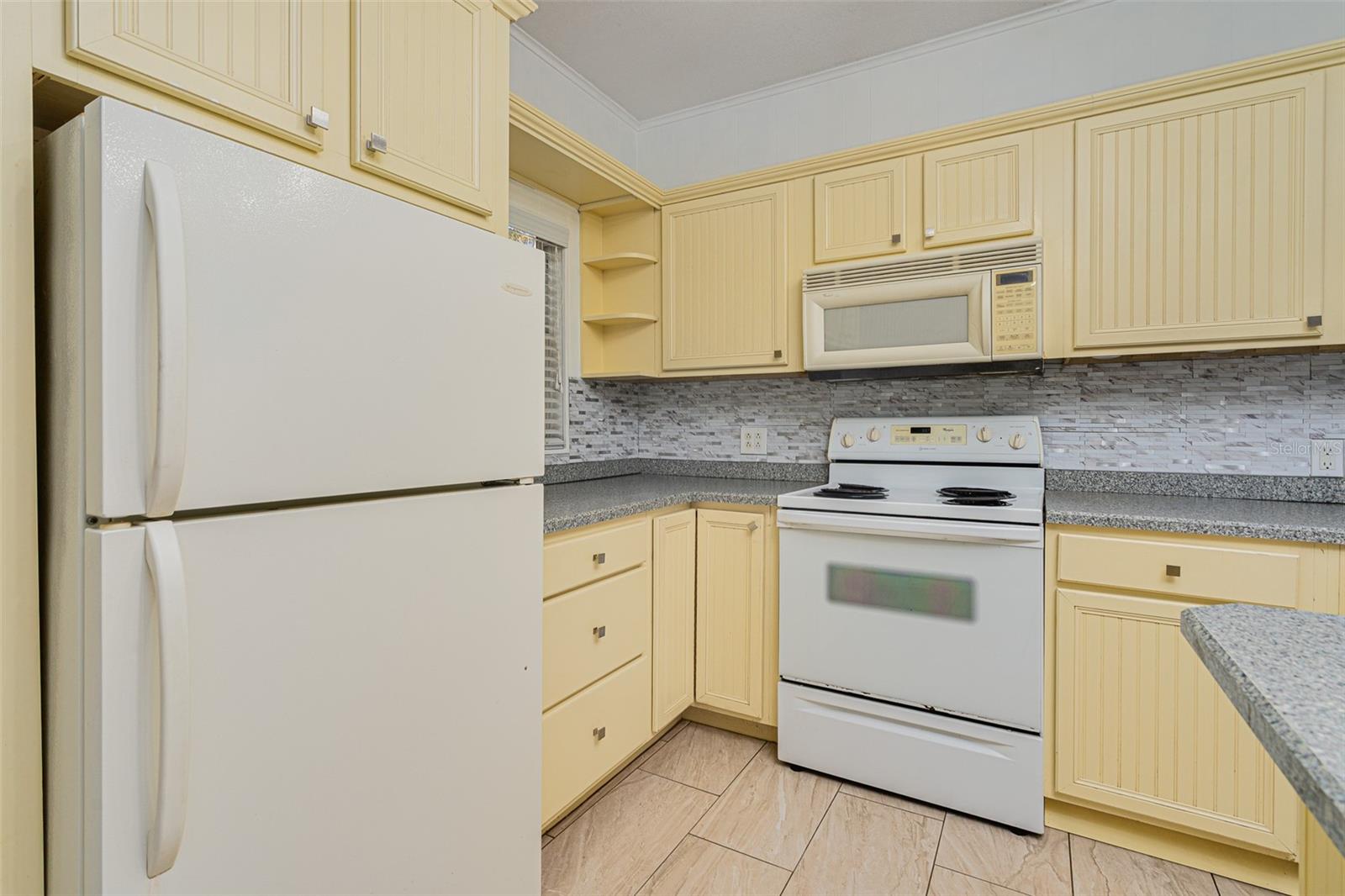 LAKE HELEN BLK 17 &W 1/2 BLK 18 - Residential