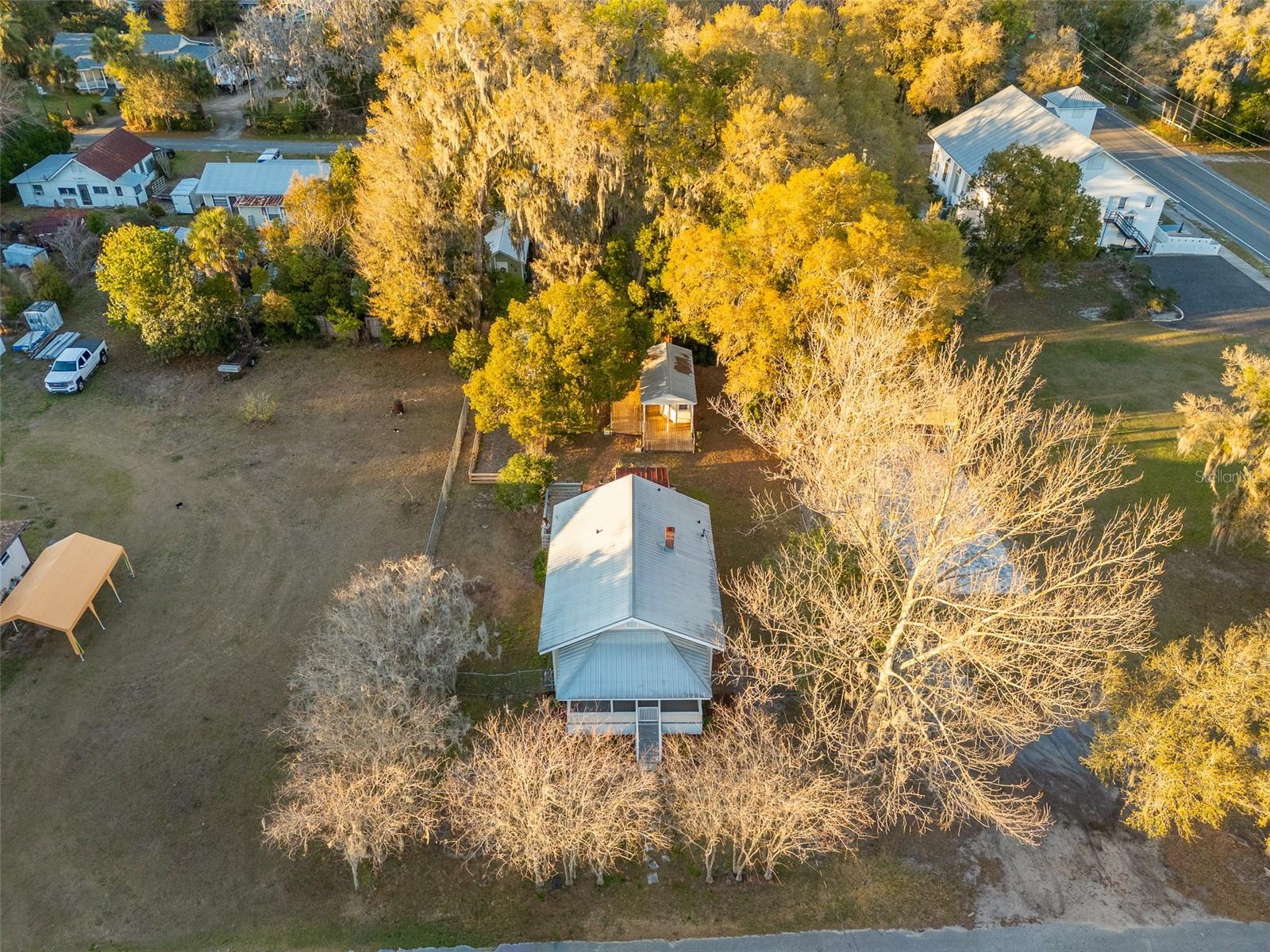 LAKE HELEN BLK 17 &W 1/2 BLK 18 - Residential