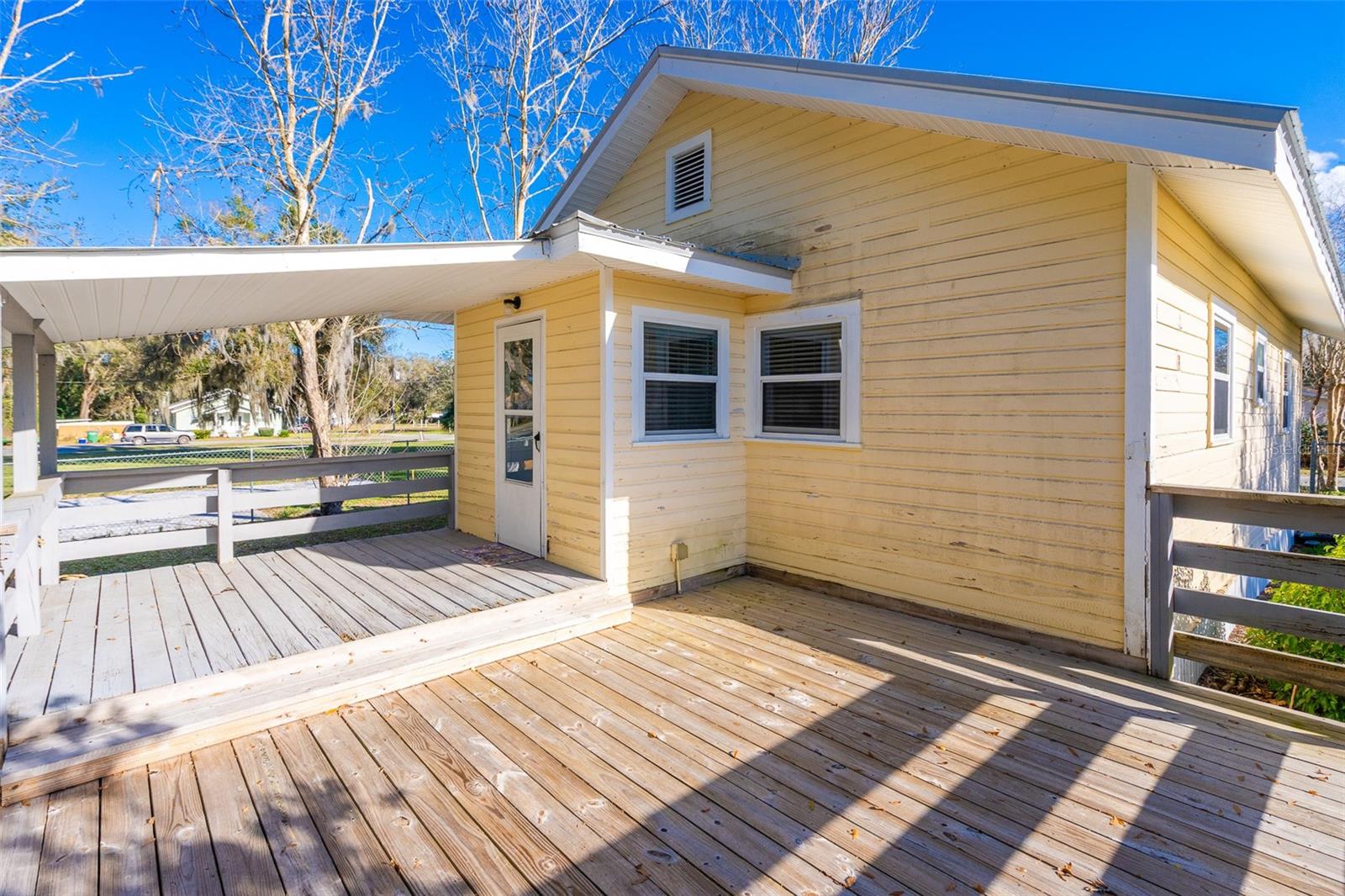 LAKE HELEN BLK 17 &W 1/2 BLK 18 - Residential