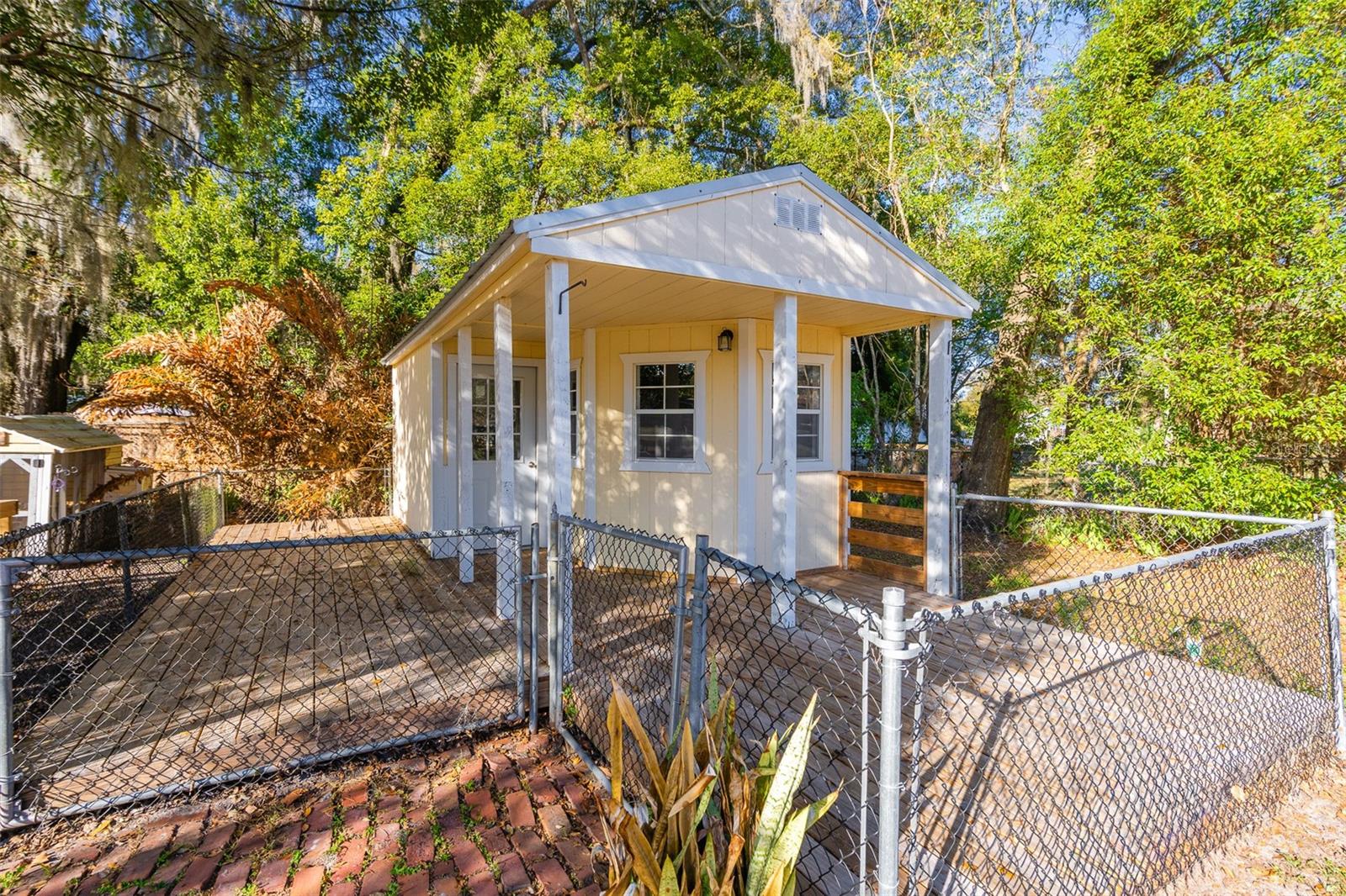 LAKE HELEN BLK 17 &W 1/2 BLK 18 - Residential