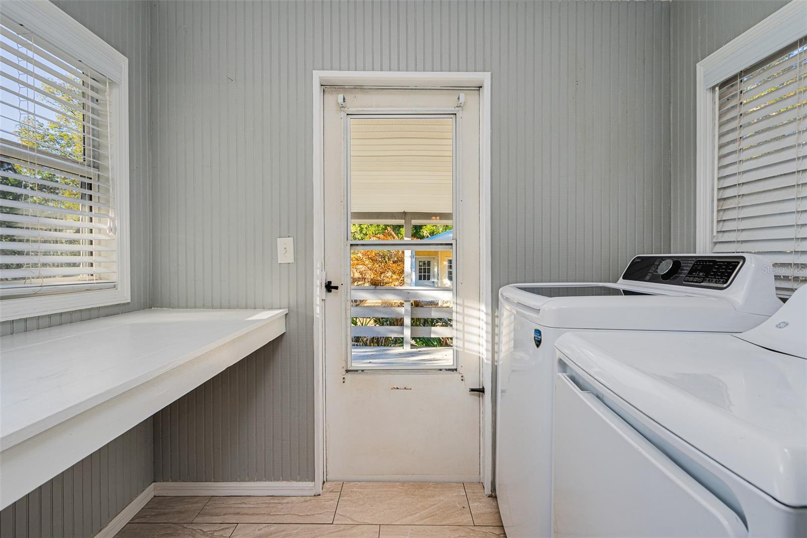 LAKE HELEN BLK 17 &W 1/2 BLK 18 - Residential