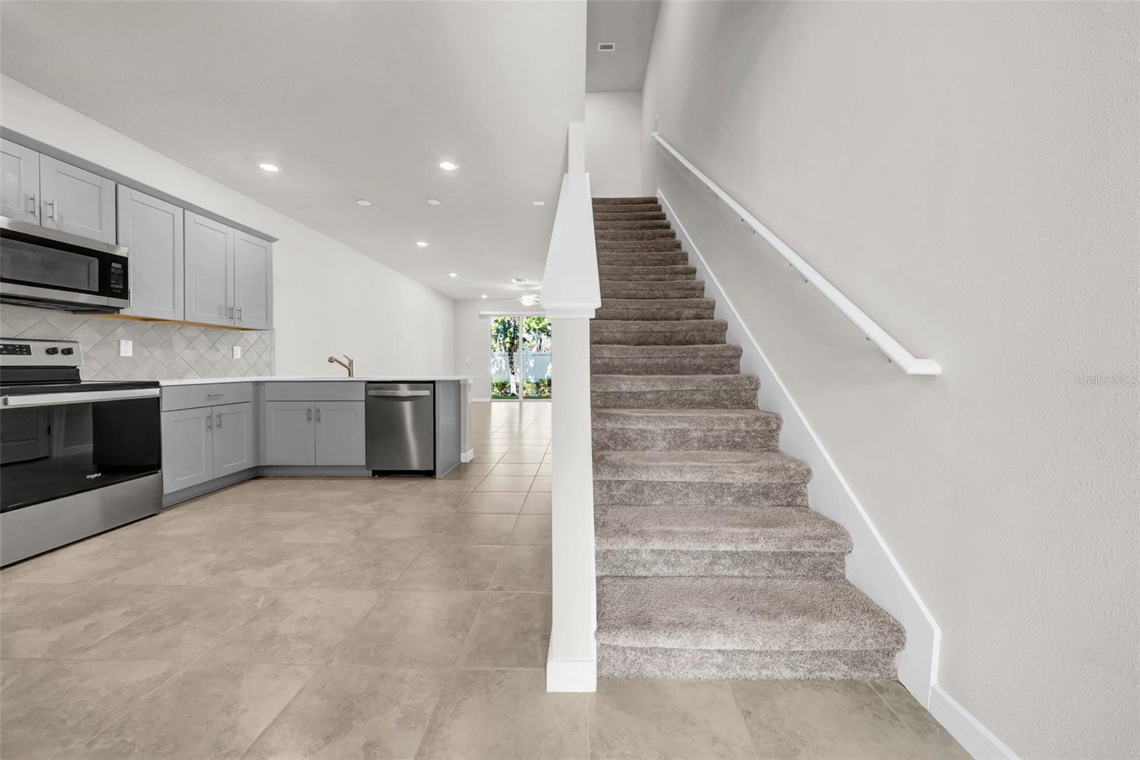 OAKSTEAD TWNHMS - Residential