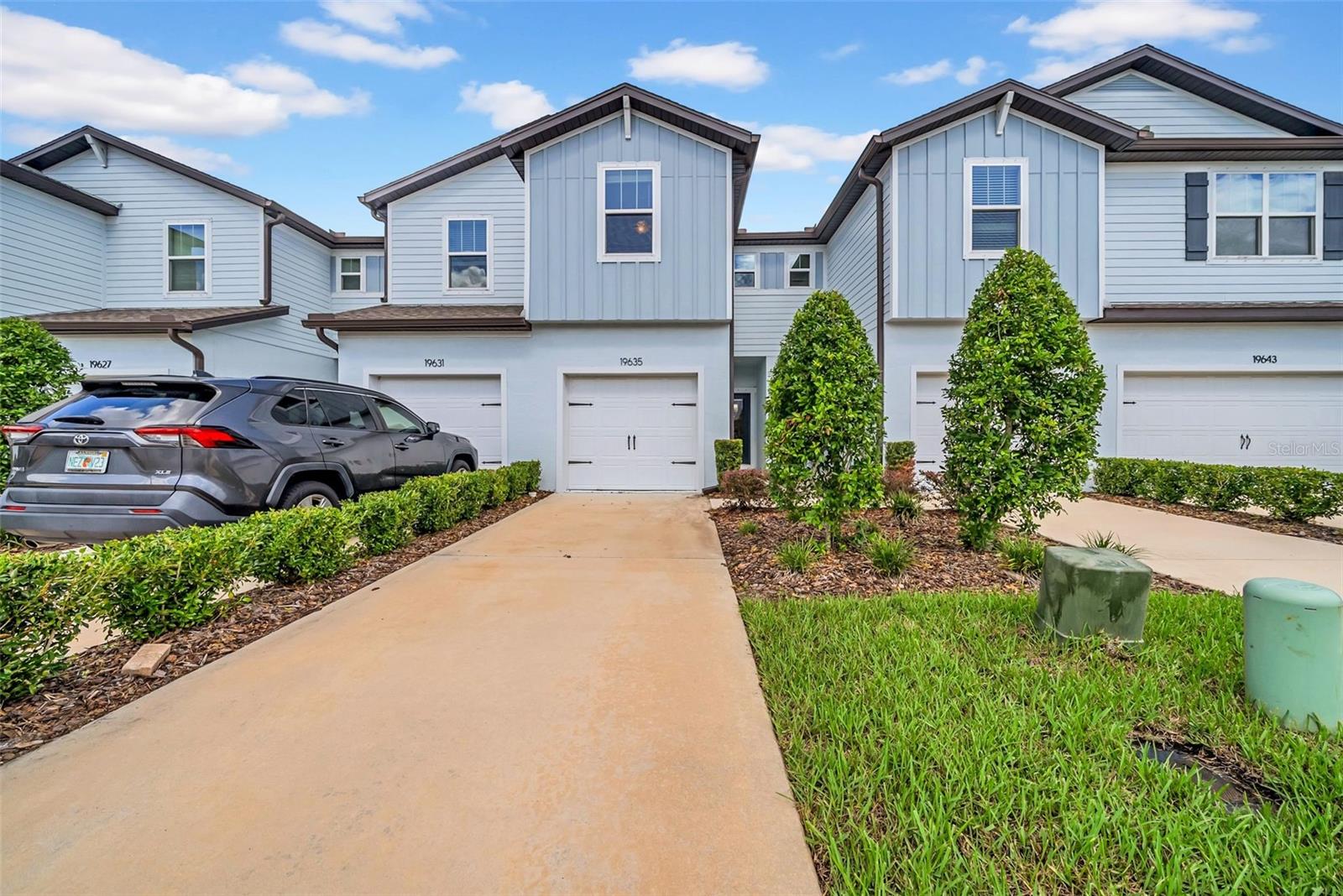 OAKSTEAD TWNHMS - Residential