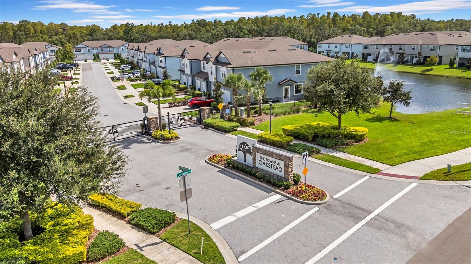 OAKSTEAD TWNHMS - Residential