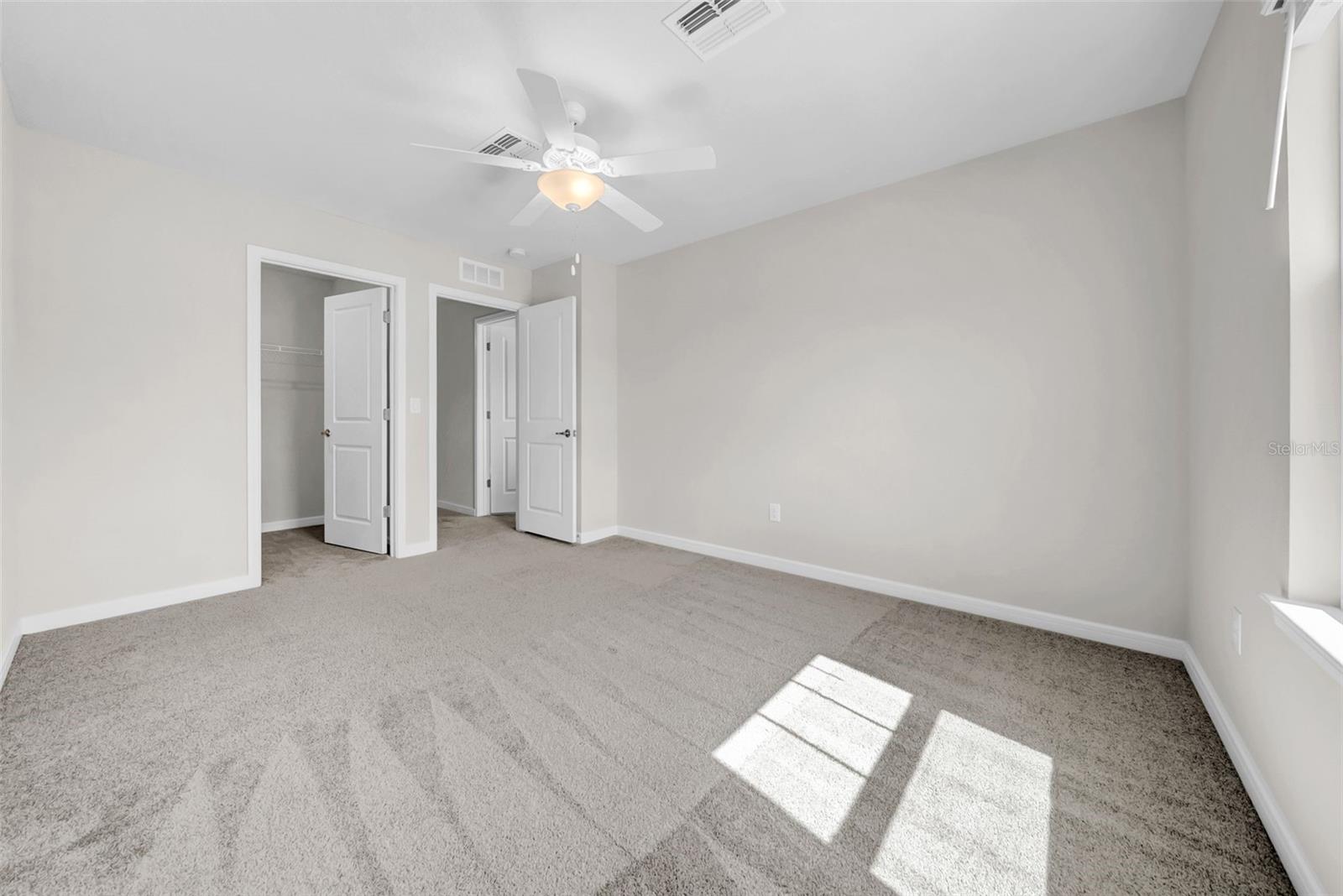 OAKSTEAD TWNHMS - Residential