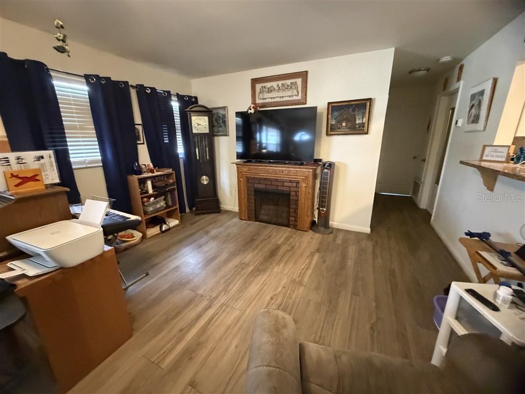 209 PALM PLACE