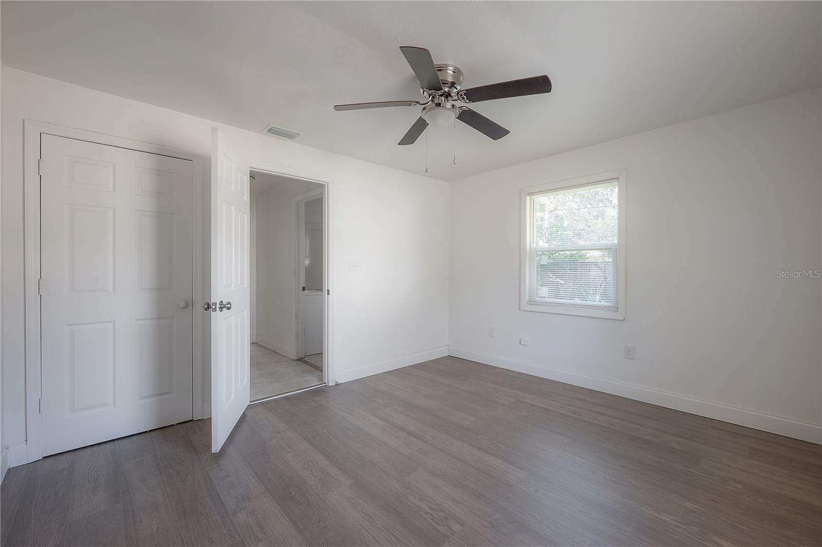 SNOW CAPS - Residential