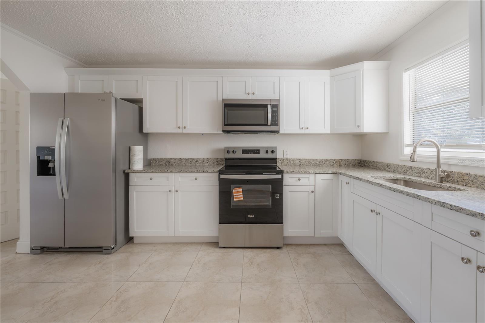 SNOW CAPS - Residential