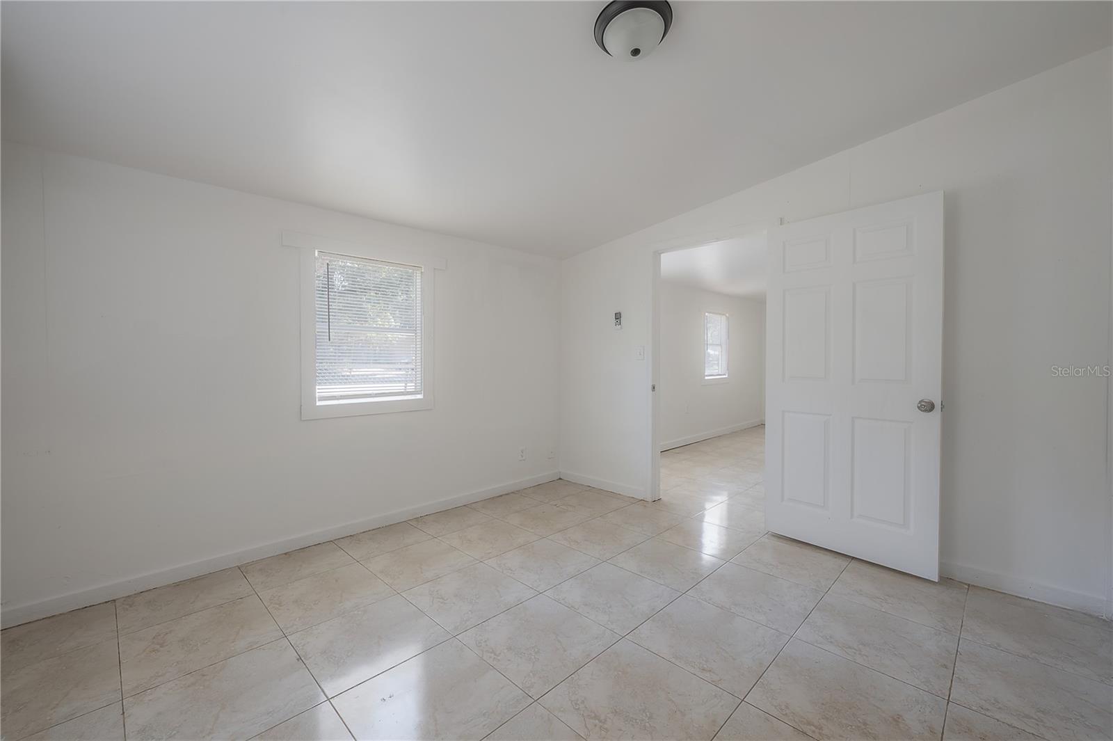 SNOW CAPS - Residential