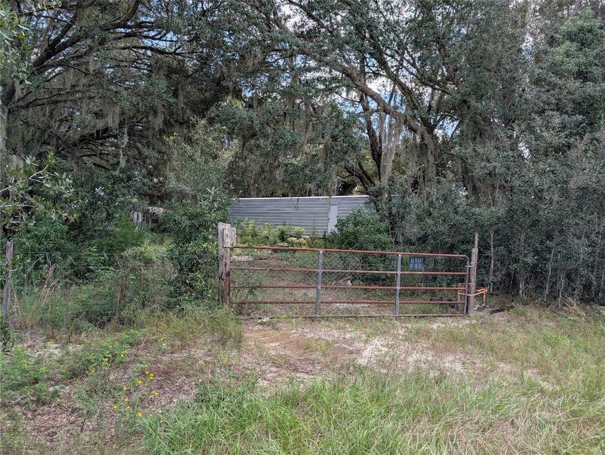 Stunning 1.08-Acre Property with Two Mobile Homes – Ideal for Handyman or Investor!
Welcome to this peaceful, spacious 1.08-acre property, zoned A1, Fenced and offering endless potential! Situated just moments from the St. Johns River and less than 10 minutes from the popular Hog Wallers off-road park, this property is a dream for outdoor enthusiasts.
The property features two mobile homes: one built in 1984, and the other a 2006 model that’s ready for a bit of TLC. The newer mobile home is a handyman's special, with most of the necessary materials already on-site to help you complete the renovation and make it your own.
Call now to schedule a showing !