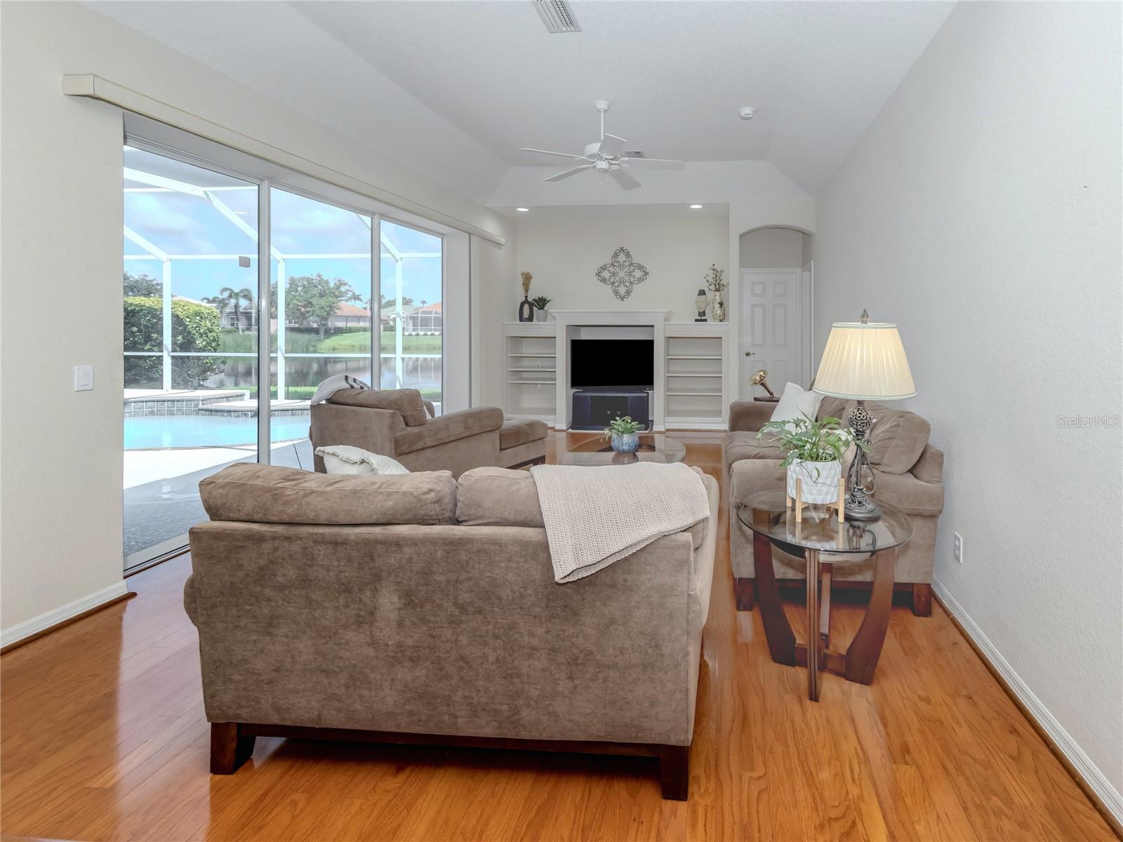 BARTON FARMS - Residential