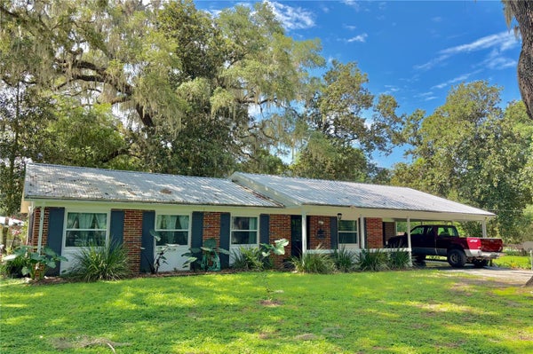 13565 NE 38TH AVE, ANTHONY, FL 32617 - Image 60e7a108913dce2cb4dd1395d2777f39/1966791248