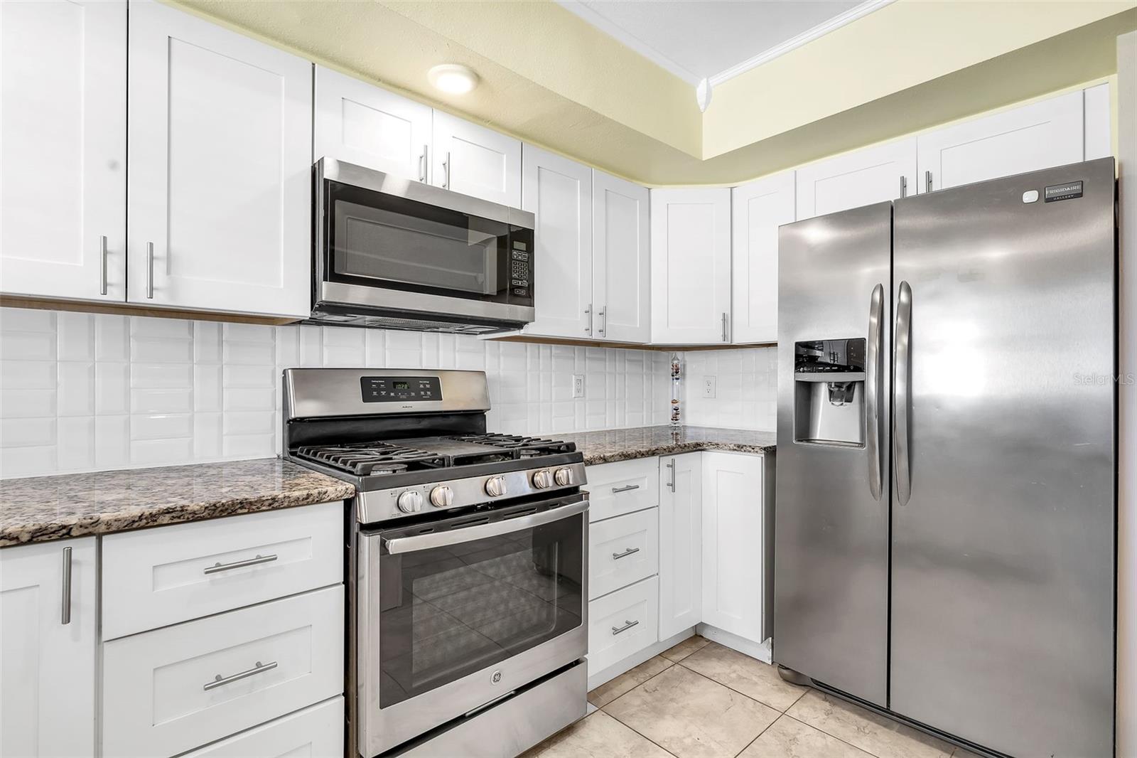 SEMINOLE HILL VILLAS - Residential