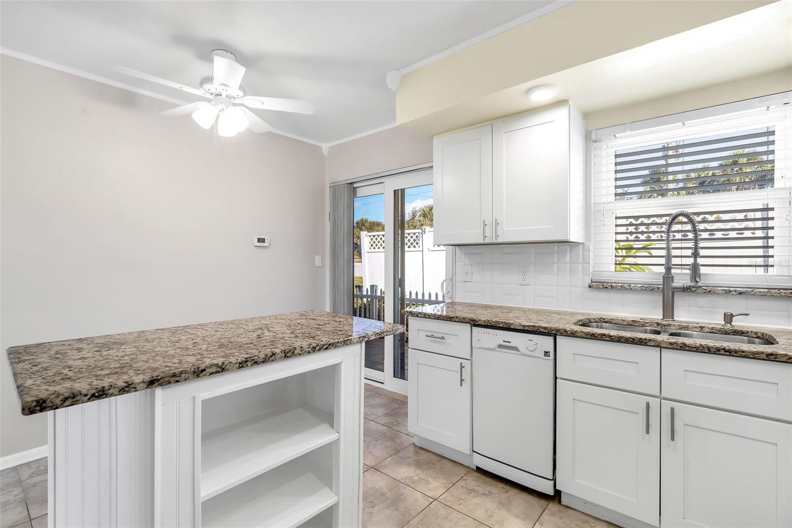 SEMINOLE HILL VILLAS - Residential