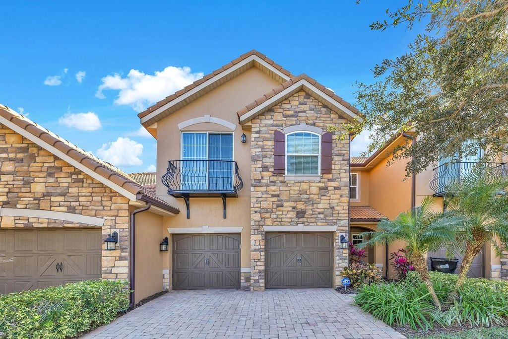 Photo of 10572 Belfry Circle, Orlando, FL 32832 (MLS # O6376509)