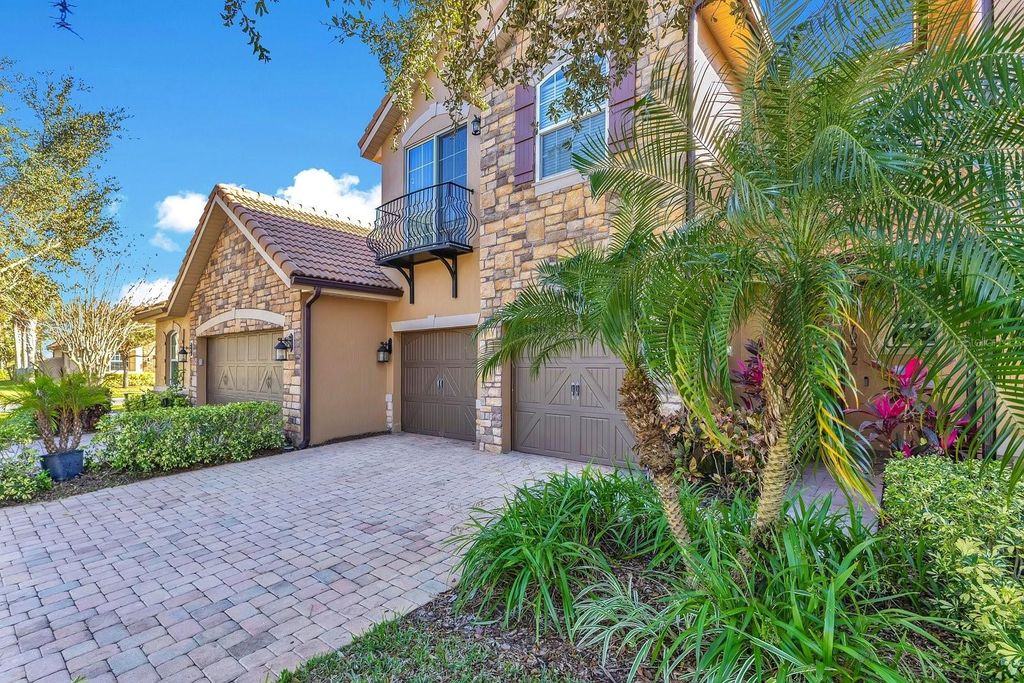 Photo of 10572 Belfry Circle, Orlando, FL 32832 (MLS # O6376509)