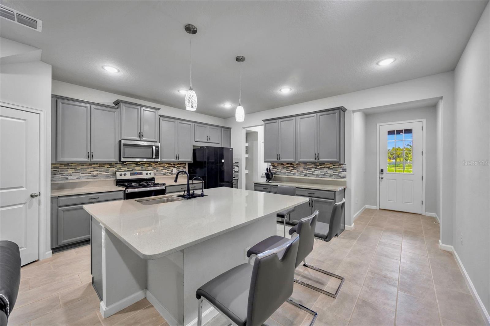 PARKVIEW/LONG LAKE RANCH PH 1A - Residential